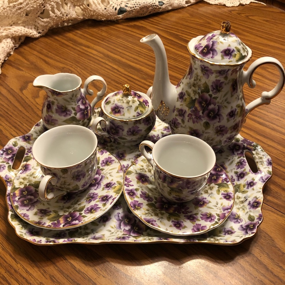 10 piece beautiful purple vintage tea set